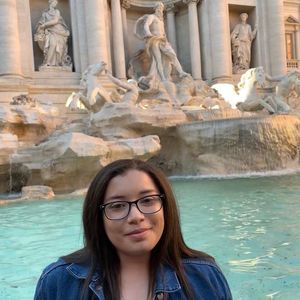 Meet your Posher, Iris